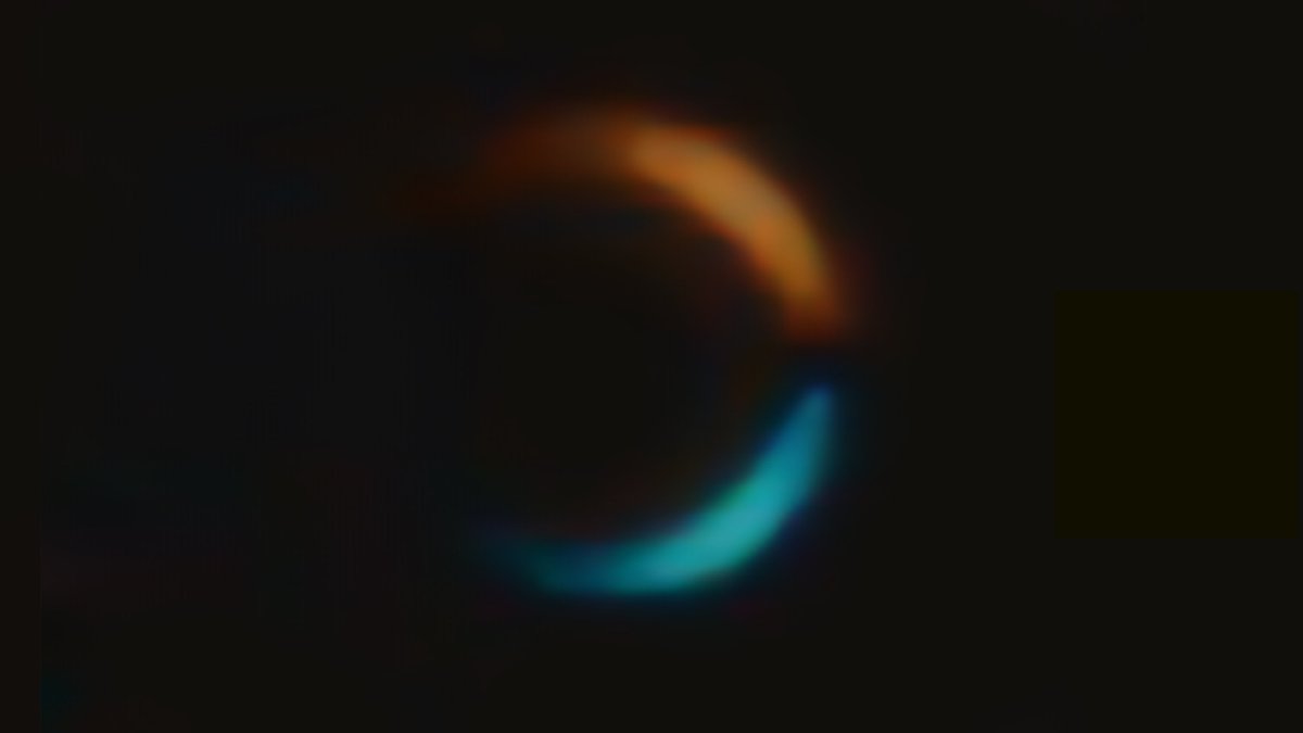 MCQST_cluster's tweet photo. 🤩Exciting breakthrough! An international team from @LMU_Muenchen and @MPI_Quantum observed and manipulated the peculiar states emerging at #topological boundaries. The results have been featured in @NaturePhysics.
#edgemodes #MCQSTresearch
Read more➡️https://t.co/RJf3LGWw2U https://t.co/KNeqoybpTT