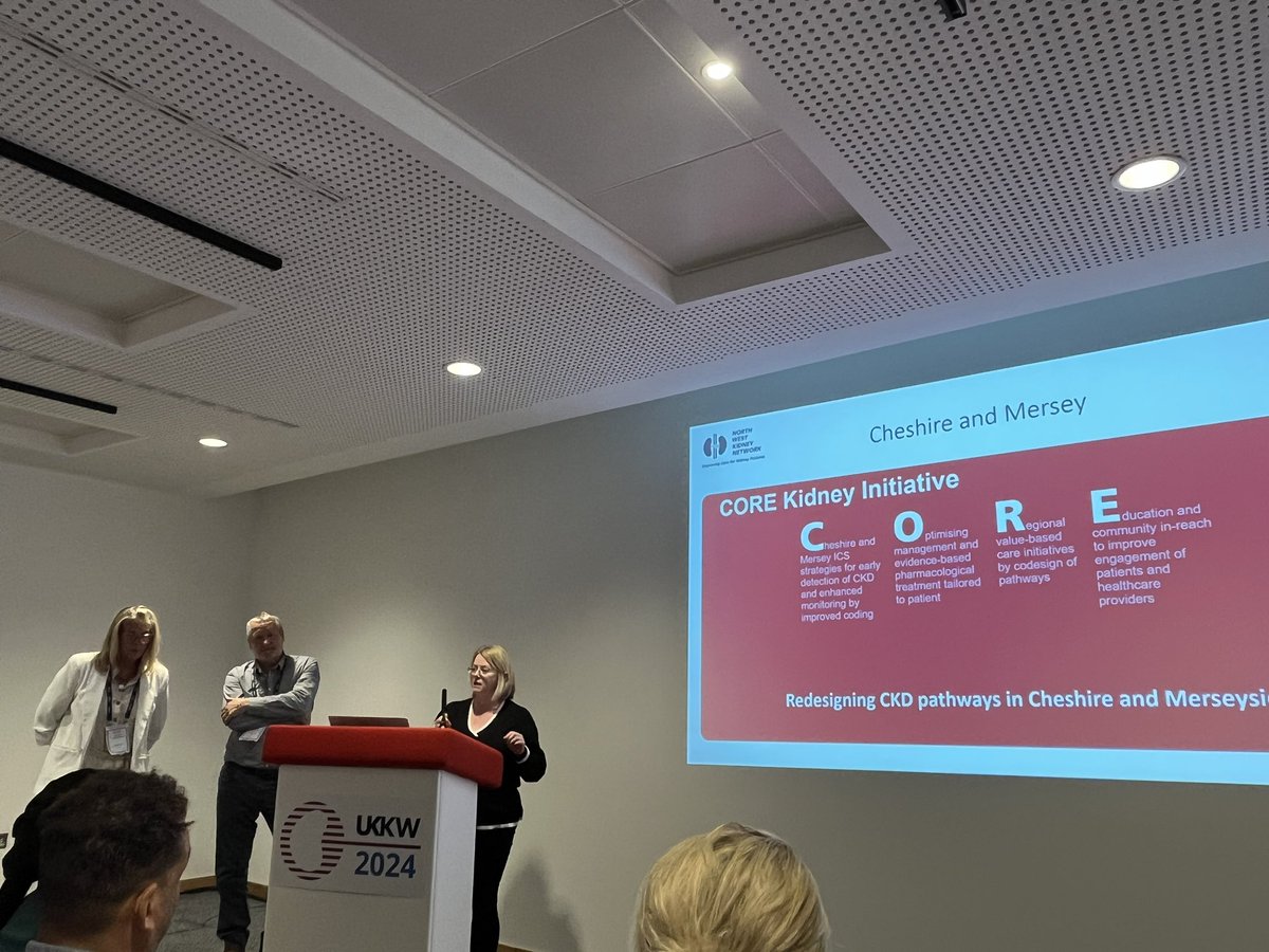 KidneyNW22's tweet image. Vicky, Amanda and Andy showcasing the plans and initial implementation of the 3 CKD pilots within the North West at #UKKW2024 #watchthisspace