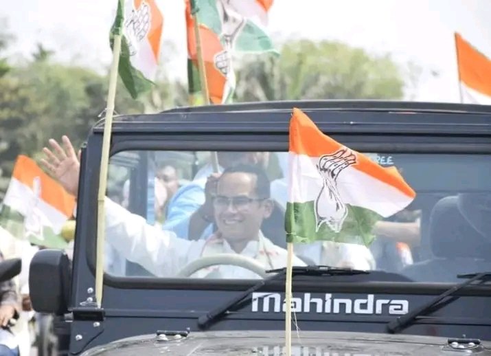 LutyensMediaIN's tweet photo. राहुल गांधी ने 5 साल अकेले लड़ाई लड़ी है। देश  में किसी भी नेता ने आज तक इतनी बड़ी पदयात्रा नही की - गौरव गोगोई https://t.co/eSWQlpKheZ