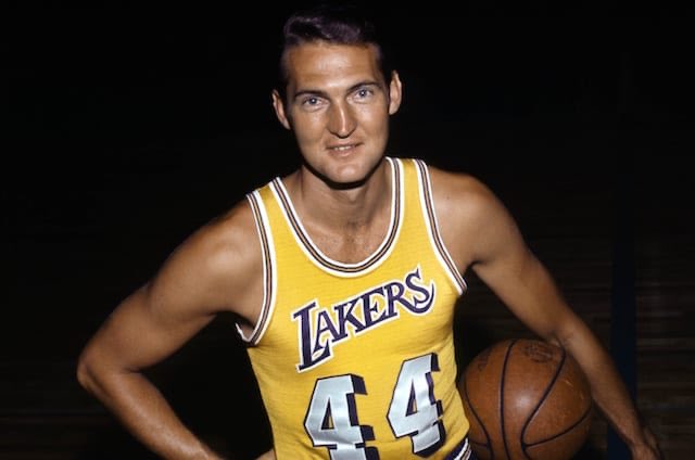 RitmoNba's tweet photo. A sus 86 años, falleció Jerry West. Leyenda de Los Angeles Lakers, vivió gran parte de su vida por y para la franquicia en diferentes roles.

El logo de la NBA. Será recordado siempre con mucho cariño. Descanse en paz, Jerry ❤️ https://t.co/g7O1AjxKzY