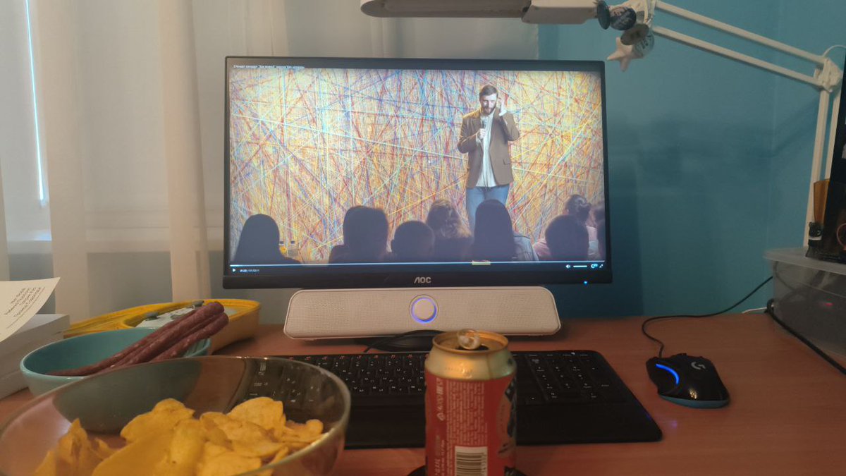 Standup_Ural's tweet photo. Выложил свой новый концерт на всякие там бусти и патреоны, за пару-тройку баксов его уже можно посмотреть. Люди пишут, что хорошо вышло. https://t.co/lkvY80pPxJ