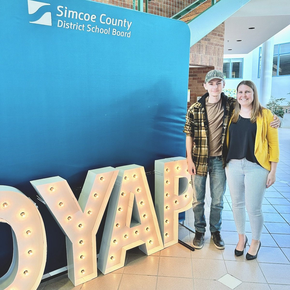 SCDSB_Schools's tweet photo. Last night we recognized students in the Ontario Youth Apprenticeship Program at the first annual OYAP Night of Celebration! 🎉
Grade 12 students, families & employers came together to acknowledge their achievements!
#celebrateOYAP #SCDSBproud #Congratulations https://t.co/hmaUUMs22l