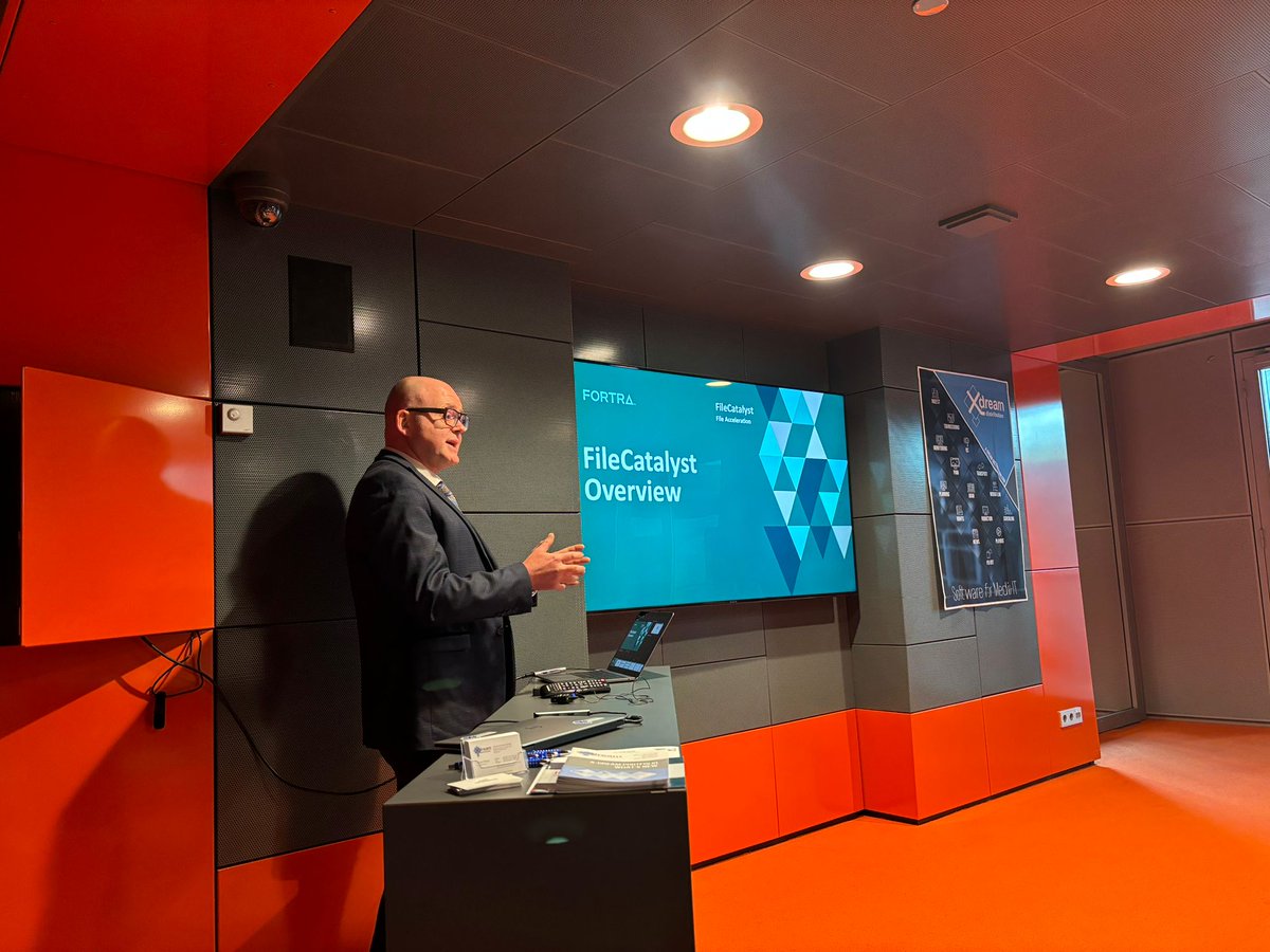 x_dream_group's tweet image. Road show in Hilversum together with @CUE-Support
#postproduction #ingest #transcoding #xdreamfabrik #workflow #filetransfer