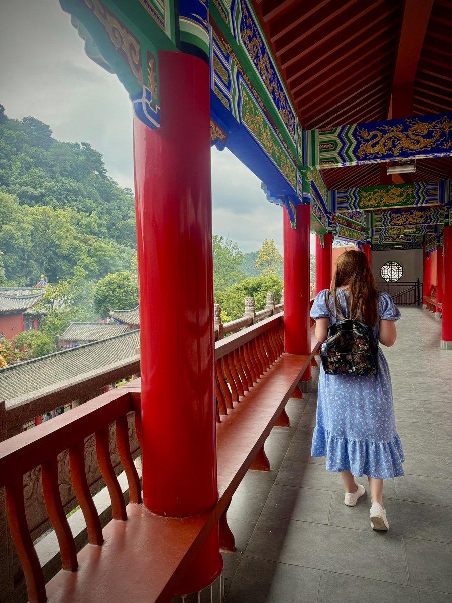 CharLenton1's tweet photo. We are about half way through our teaching at the University of Guizhou in partnership with @UoLBusiness! It’s been the most exciting, exhausting and challenging ten days of my life… but worth every second for the amazing sightseeing opportunities! 😍🌏🇨🇳🐲 https://t.co/9qwOEZDRSC