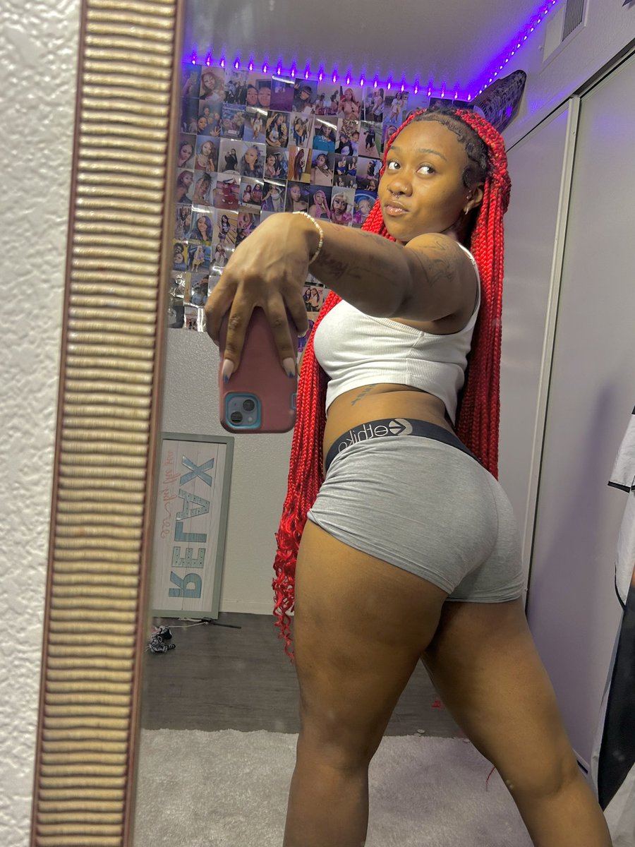 Tay'Lii2x tweet media