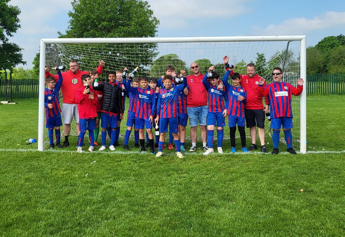 Pendle Sportswear (@pendlesports) on Twitter photo It's #shoutoutsunday ! 📣
1. <a href="/_Dokens1895/">Dundee North End Football Club</a> Winning their league!🏆
2. <a href="/Herongate_FC/">Herongate Athletic FC</a> U6s first tournament! 🎉
3. <a href="/rosehill_fc/">RoseHill Youth FC</a> U12s winning their league! 🥇
Thankyou to the teams for the photos📸
#teampendle It's #shoutoutsunday ! 📣
1. <a href="/_Dokens1895/">Dundee North End Football Club</a> Winning their league!🏆
2. <a href="/Herongate_FC/">Herongate Athletic FC</a> U6s first tournament! 🎉
3. <a href="/rosehill_fc/">RoseHill Youth FC</a> U12s winning their league! 🥇
Thankyou to the teams for the photos📸
#teampendle