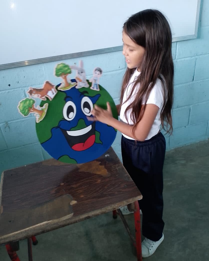 CdceSarare's tweet photo. #12Jun En nuestras instituciones educativas se generan procesos de aprendizaje abierto, libre y multidimensional, enmarcado en un proceso de reflexión, de pensar y de sentir #SimonPlanas
#CreemosEnNuestraGente
@MPPEDUCACION
@_LaAvanzadora
@cdcelara
@EleamerAbdala https://t.co/Af4qabaBoN