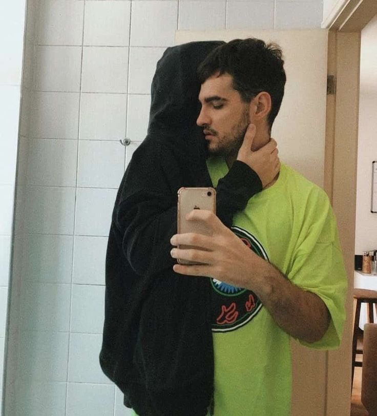 hspeitoes's tweet photo. Feliz dia dos namorados ❤️ https://t.co/cbgX4jgKRi