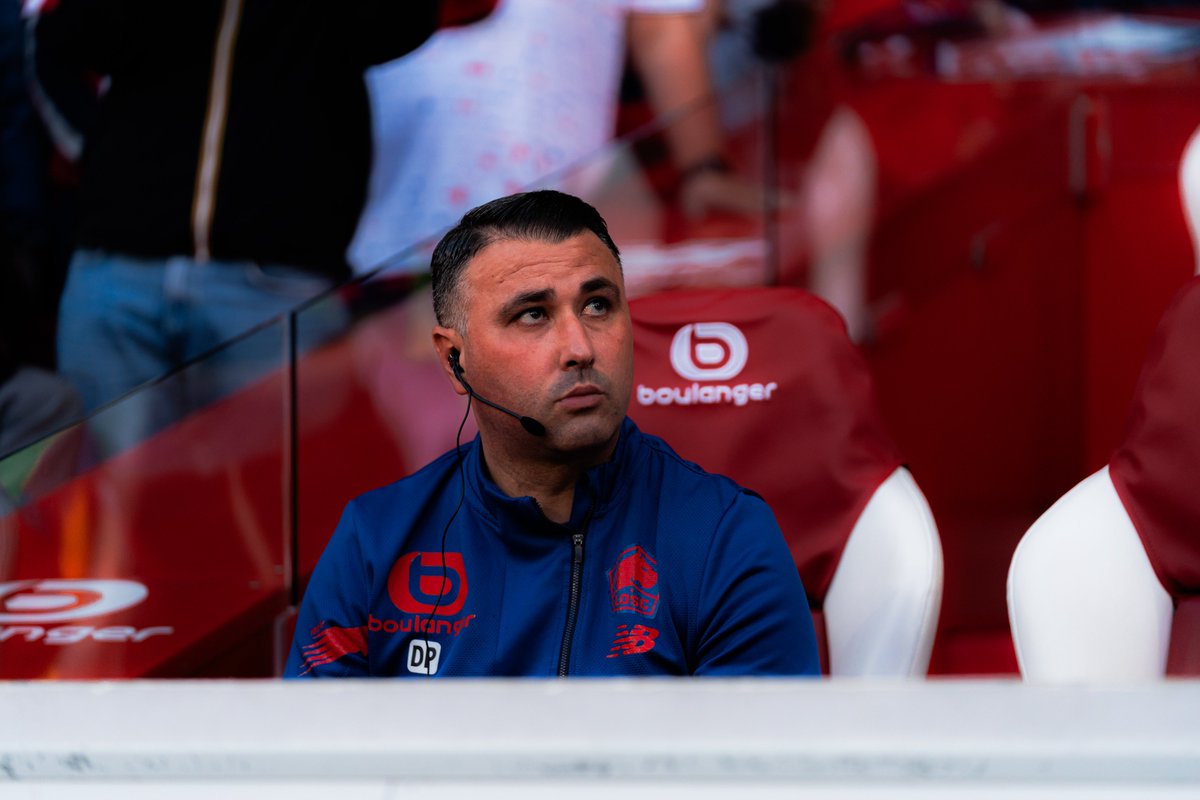 Le LOSC tient par la même occasion à remercier Tiago Leal, Paulo Ferreira, Paulo Mourão, Antonio Ferreira et Diego Perez qui quittent le Club. 

Le Club leur souhaite la meilleure réussite dans leurs futurs projets 🔴⚪️