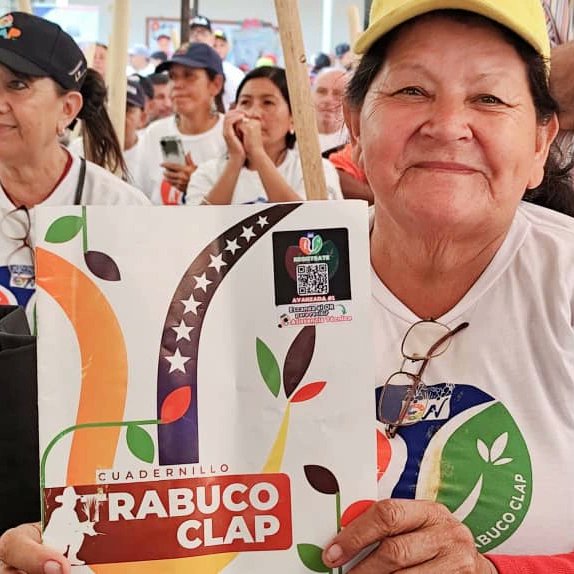 csunagrox's tweet photo. Nuestra Producción local es ahora más soberana gracias a la aprobación de los #KitTrabucoCLAP, una iniciativa del Presidente Nicolás Maduro a favor de la Soberanía Alimentaria 🇻🇪 
#CreemosEnNuestraGente https://t.co/d2IP1i9AY4