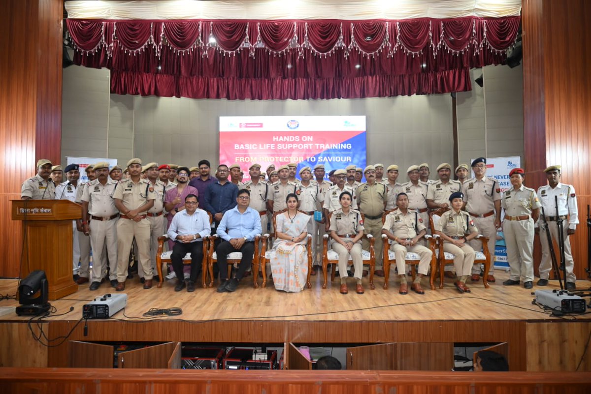 ApolloExcelcare's tweet photo. As part of our community outreach program, Apollo Excelcare Hospital organized a BLS (Basic Life Support) training workshop in collaboration with Nalbari Police HQ 
#ApolloHospitals #ApolloExcelcare #BLS #Emergency #FirstResponders

 @assampolice @gpsinghips @HardiSpeaks https://t.co/ROuFyzMK5P