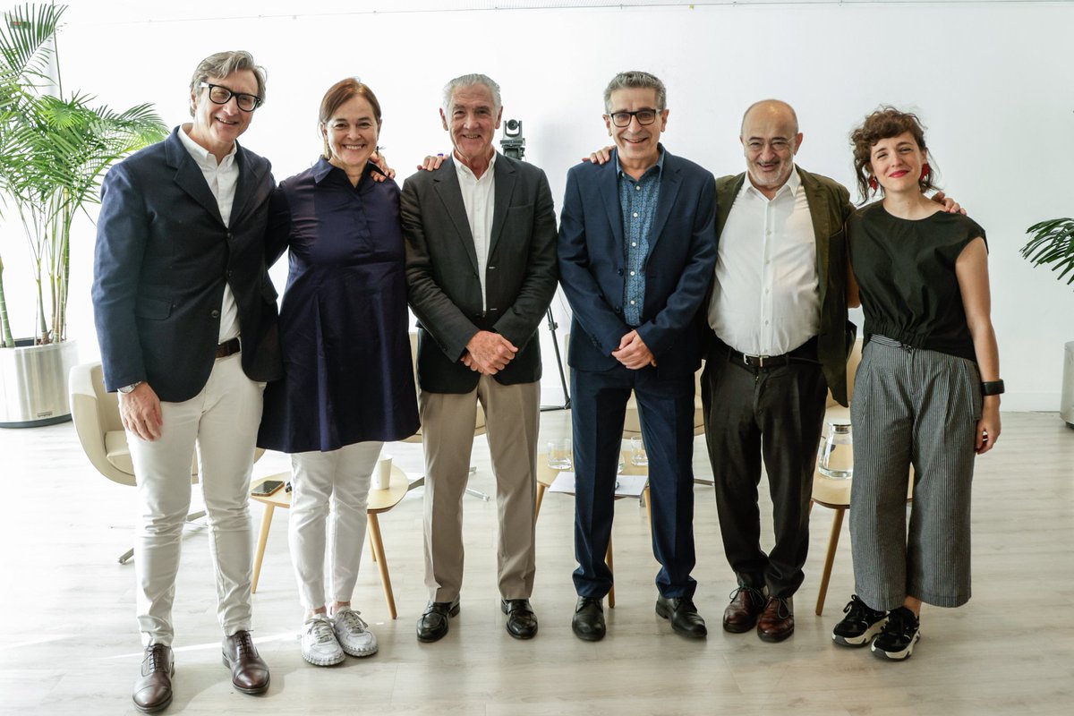 👐Ayer volvimos al @museothyssen para celebrar "Diálogos entre el sector cultural y representantes político: Encuentro con Jordi Martí, Secretario de Estado de Cultura", un espacio que ofreció la posibilidad de contrastar los planes de gobierno con las necesidades del sector.