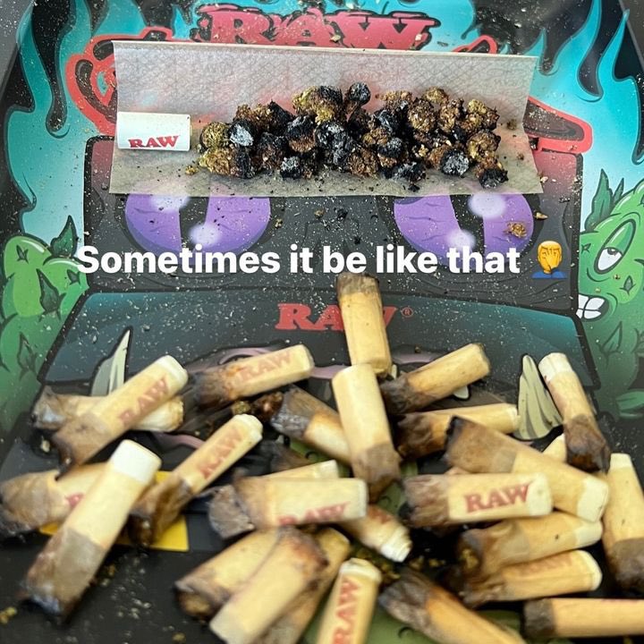 rawkandrolling's tweet photo. Ever smoked a second generation joint? 😳 https://t.co/oV2XZ08zvx