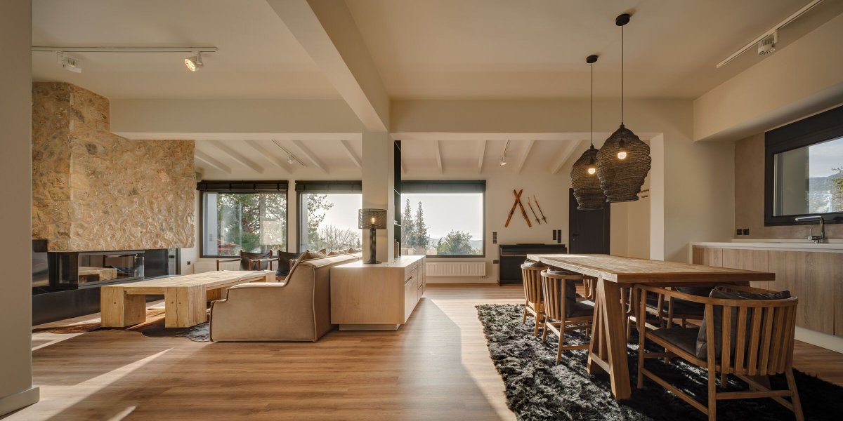 Archello's tweet image. Stone and View House
by Lantavos Projects
buff.ly/3XlxWeP 

Photo: George Messaritakis