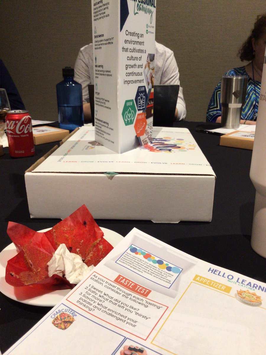 Laura Moore tweet media