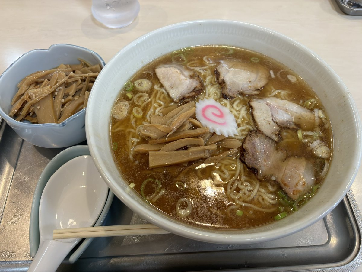nabetsutomu's tweet photo. 20年振りの大勝軒美味い
麺もスープも進化してる？ https://t.co/7WAFWEx5QK
