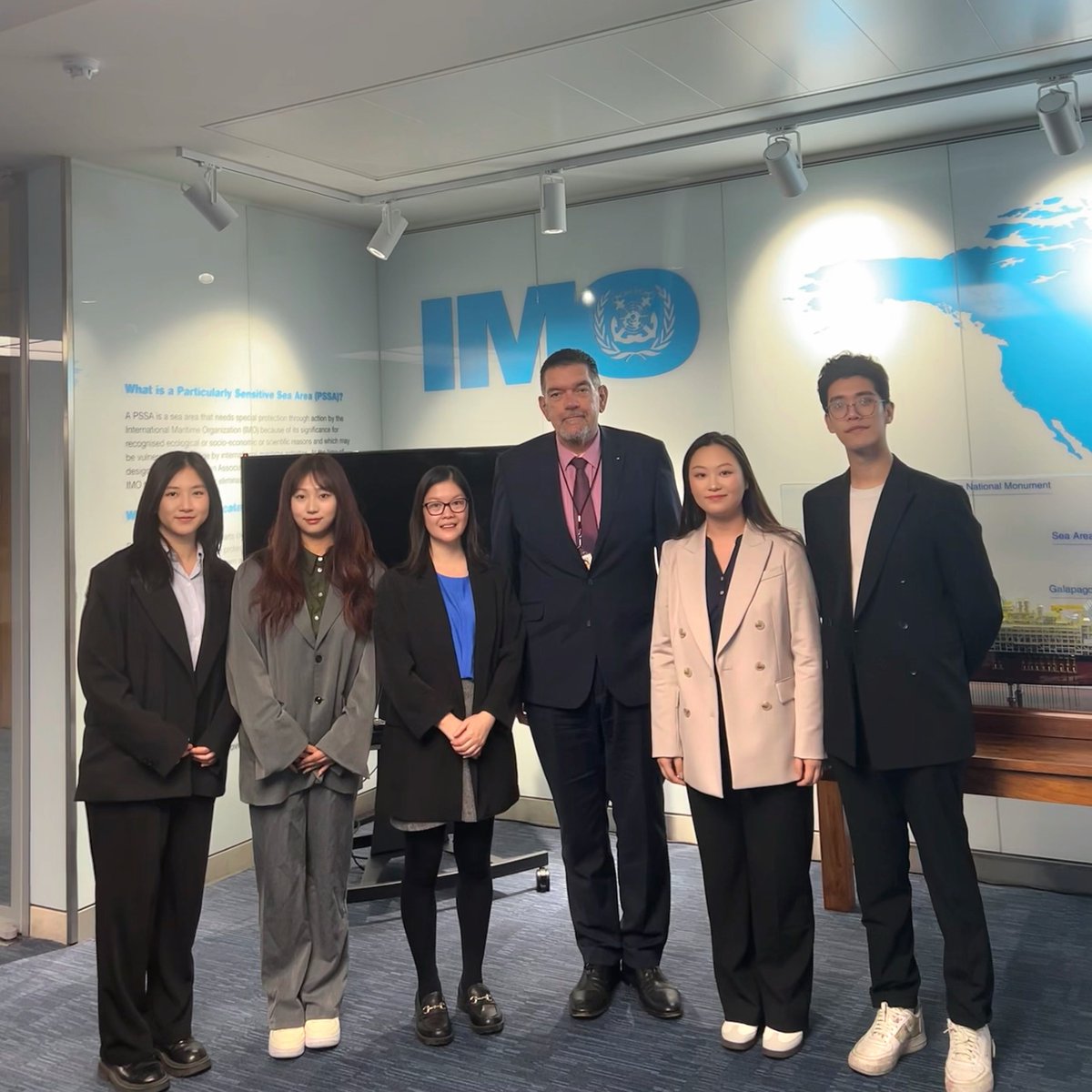 University of Leeds Centre for Translation Studies tweet media