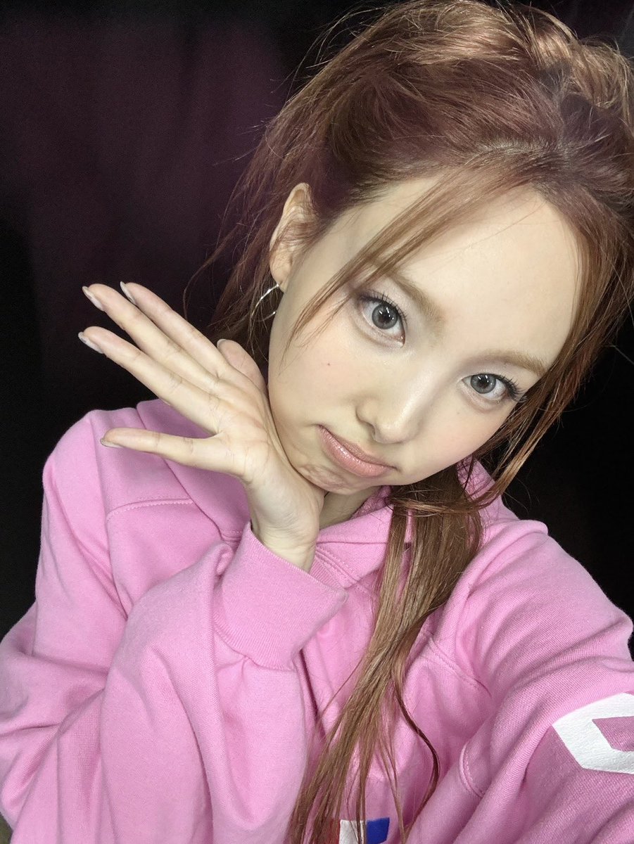 imnayeonarchive's tweet photo. https://t.co/vNxKS9060z