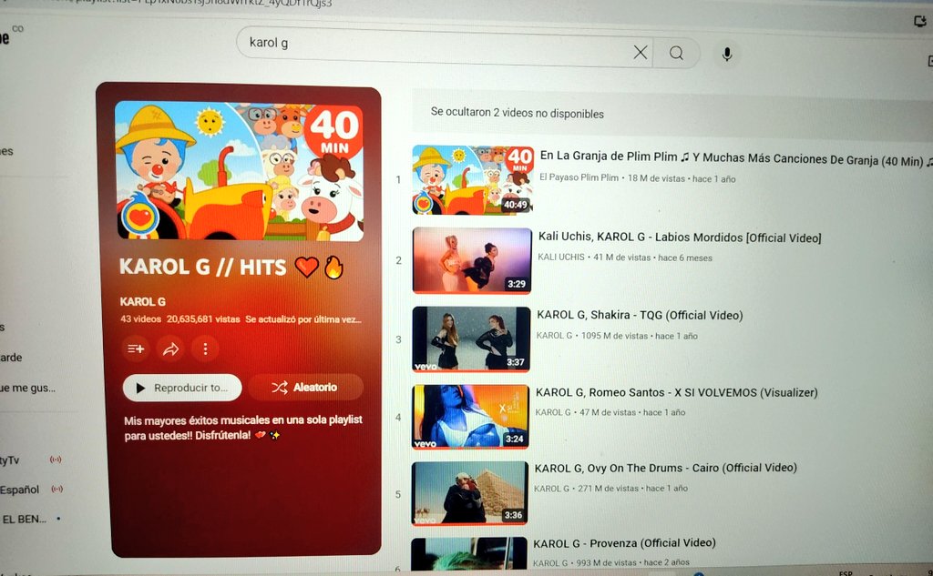 DyLLove20's tweet photo. Alguien sabe por qué en la playlist de los Hits de @karolg de su canal oficial de YouTube aparece las canciones de la Granja de Plim Plim. https://t.co/wScGAhu3gC