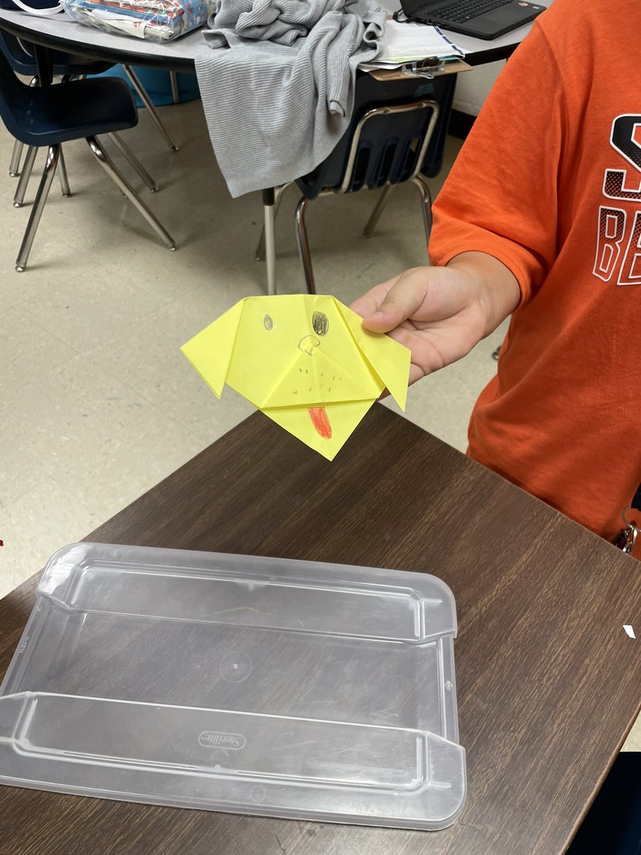 MsMoralesA's tweet photo. Origami opportunity hour ❤️#chooseyourdestination #CampRaymond @AldineISD @AldineES_Summer @Erica4Literacy @JaqueRQ1 https://t.co/3Yb9bkJ7oZ