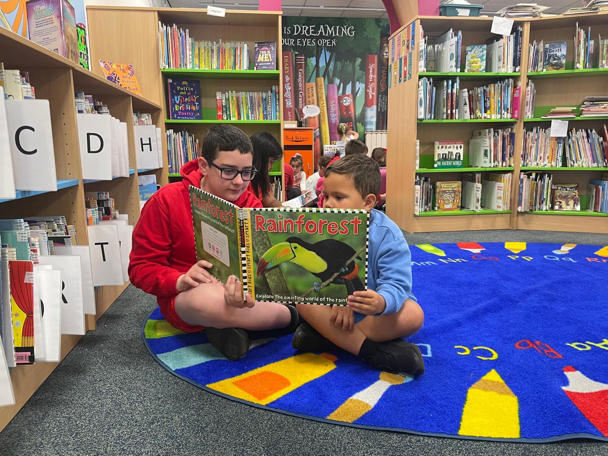 rougebouillon's tweet photo. The children really enjoyed sharing the Africa themed books today during Book Buddy session, which had been kindly donated by @StandardBank. #letsgetreading https://t.co/Q8YcFZsdLc