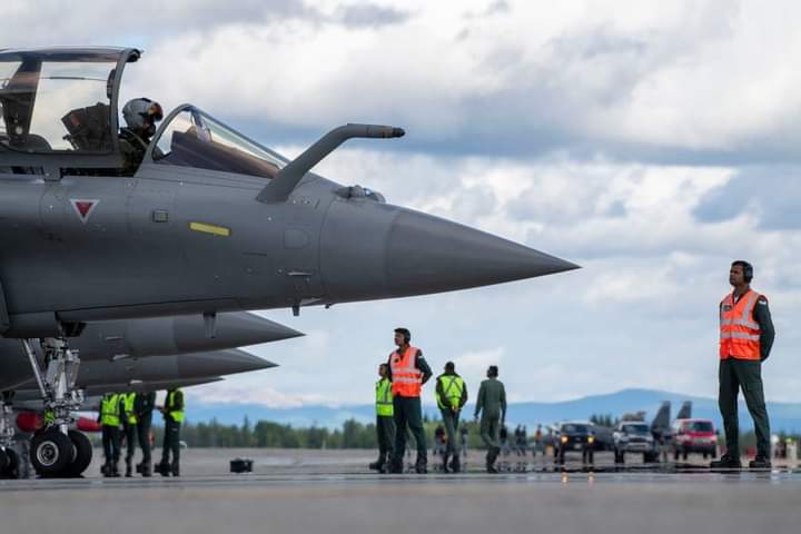 NewsIADN's tweet photo. #IAF🇮🇳 Rafales at #RedFlag 2024 in #Aaska🇺🇸 https://t.co/NmDJ7sigOM