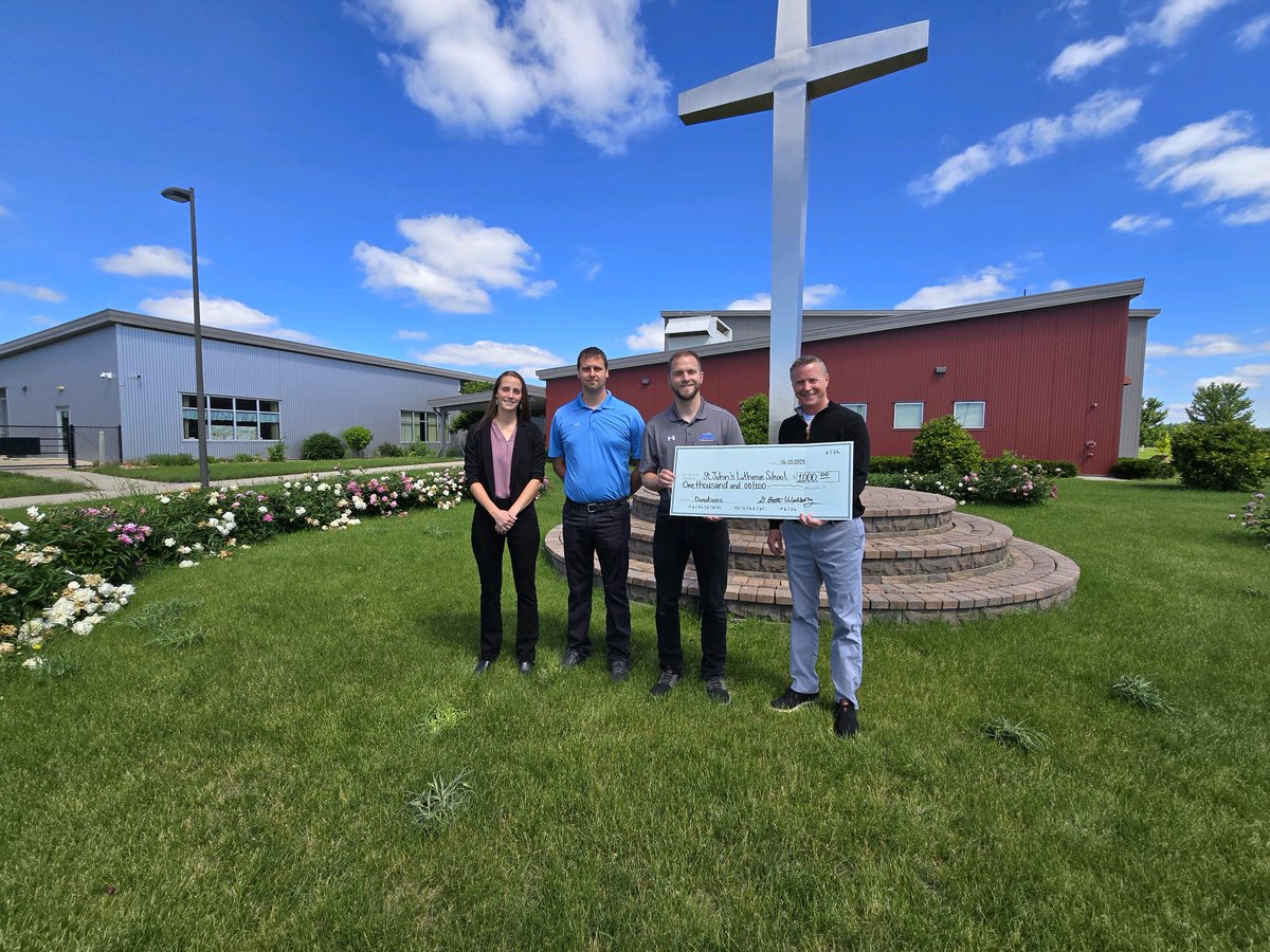 WeelborgFord's tweet photo. The proceeds from last month's Weelborg Ford Mobile Service Event went to St. John Lutheran School of Redwood Falls. Thank you to everyone who came out and helped us raise $800! Weelborg Ford donated our time, power of our F-150 Lightnings, and $200 for a total donation of $1,000 https://t.co/hh323N0LkA