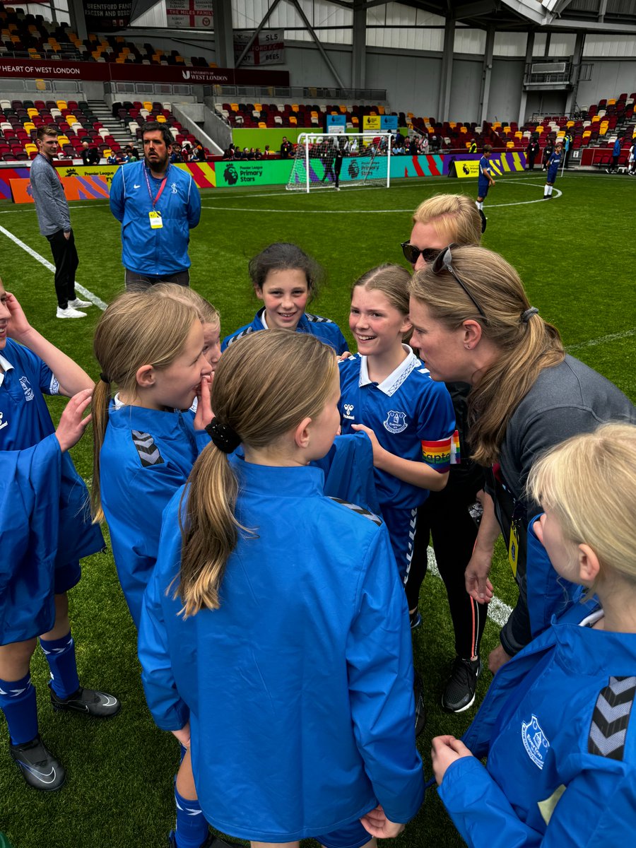 📣 Semi-final results

Everton Girls: 2⃣
Bournemouth Girls: 0⃣ 

🤝 Our girls team will now face Brentford in the final of the #PLPrimaryStars football tournament. 

Good luck team!💙🌟