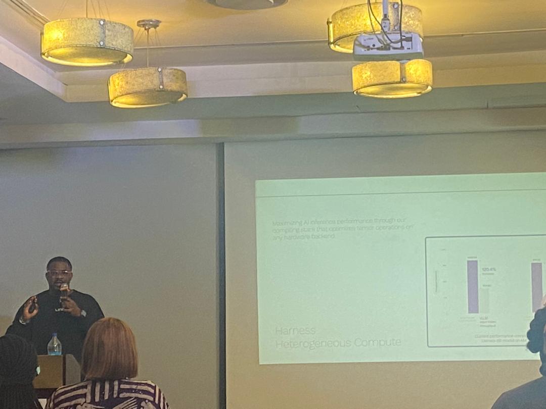 LagosBlockWeek's tweet image. Opeyemi Stephen speaking about Decentralized AI Infrastructure: Transforming Compute Accessibility, at the Lagos Blockchain Week.

#lagosblockchainweek
#LBW2024