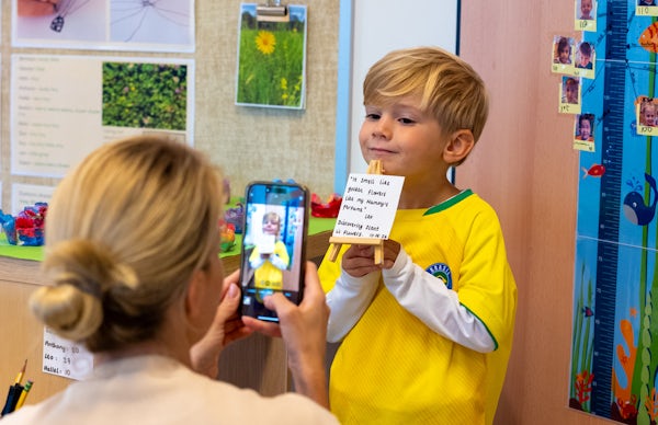 AIS Budapest tweet media