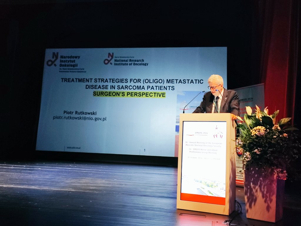 AMCzarnecka's tweet photo. 🌟 @NIO_PIB experts @rutkowskip1972 and @spalekmd on oligometastatic disease in #sarcoma during #EMSOS #EMSOS24 on Musculoskeletal 💪🦴 #Oncology https://t.co/w2lN00ITGd