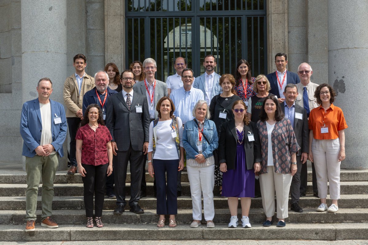 “La búsqueda del bien común tiene que ser el objetivo del Periodismo”, <a href="/monicacodina/">Mónica Codina</a> en el congreso sobre ética periodística organizado por <a href="/fcomunav/">fcomunav</a> y la <a href="/WesternMichU/">Western Michigan University</a> en Pamplona 👇👇

unav.edu/noticias/-/con…