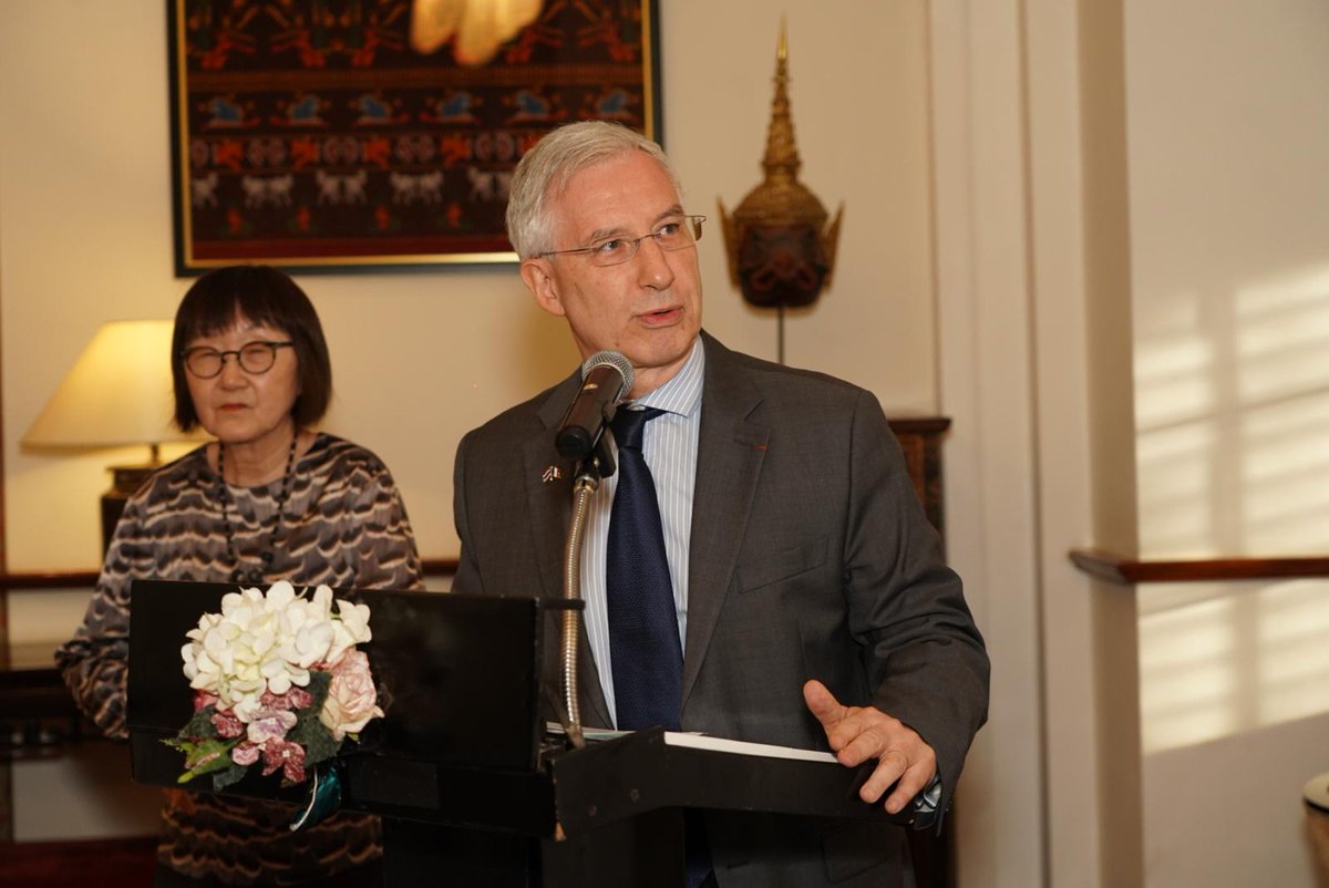 EF_LINITIATIVE's tweet image. 🇰🇭🇹🇭🇻🇳 Retour sur la signature du projet #REGENERATE.
Ce projet, soutenu par @expertisefrance via L'Initiative, vise à élaborer des politiques inclusives de lutte contre les 3 pandémies pour répondre aux besoins des personnes, quel que soit leur genre, sexualité.
+ d'info 👉