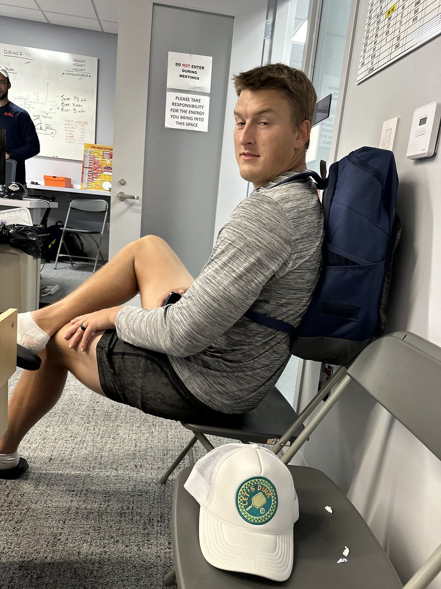 Lane_Kiffin's tweet photo. The enemy!!!! Beat him so bad in this hat 🤦‍♂️ Go back to football ⁦@cpkorn12⁩ https://t.co/3bdVRaznlC