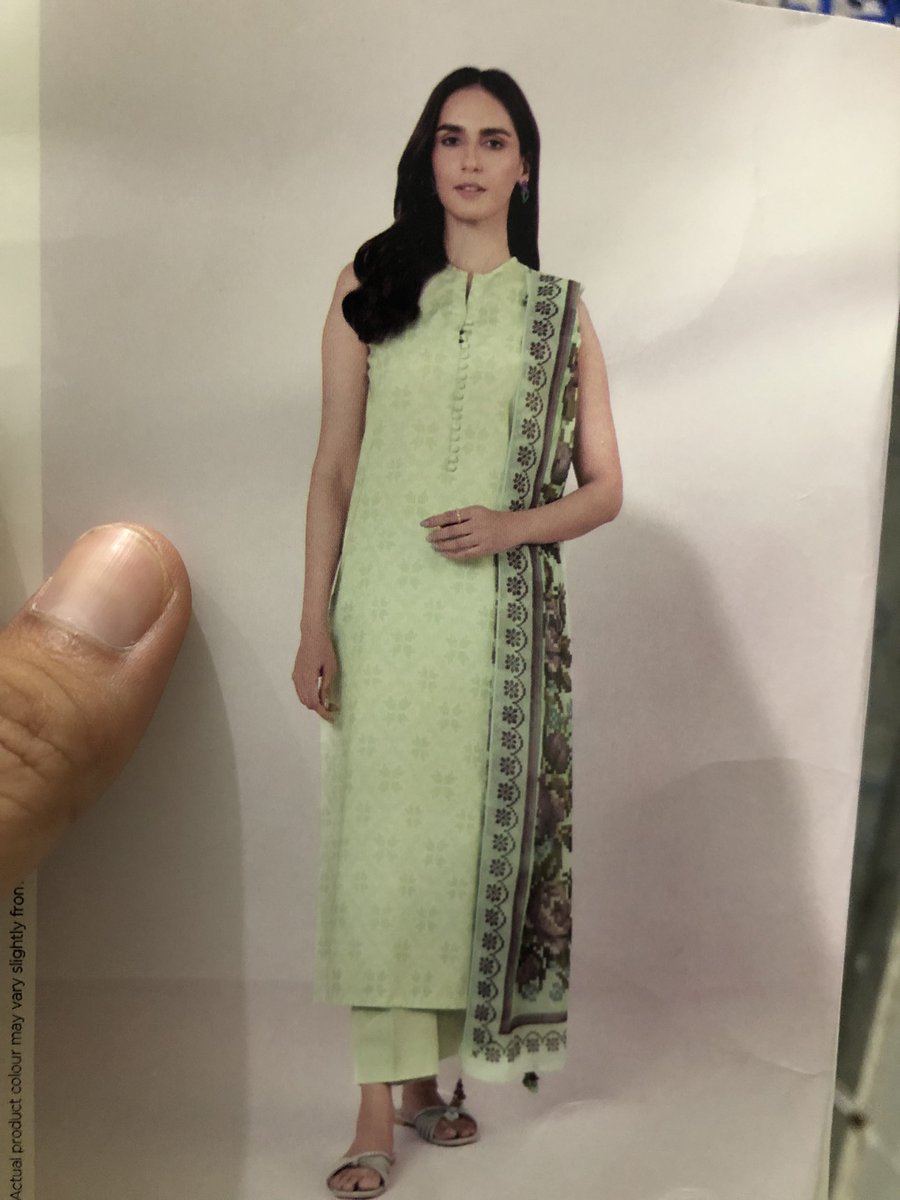 What’s about this dress ? Is it good for my gf ?