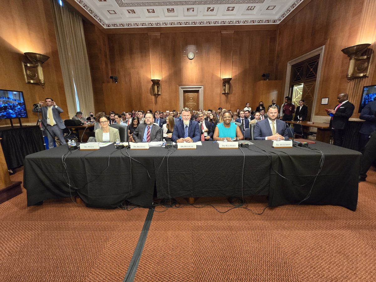 LCTCS (@golctcs) on Twitter photo The committee hearing has begun. The first speaker is Taylor White with the Partnership to Advance Youth Apprenticeship. <a href="/NewAmerica/">New America</a> The committee hearing has begun. The first speaker is Taylor White with the Partnership to Advance Youth Apprenticeship. <a href="/NewAmerica/">New America</a>