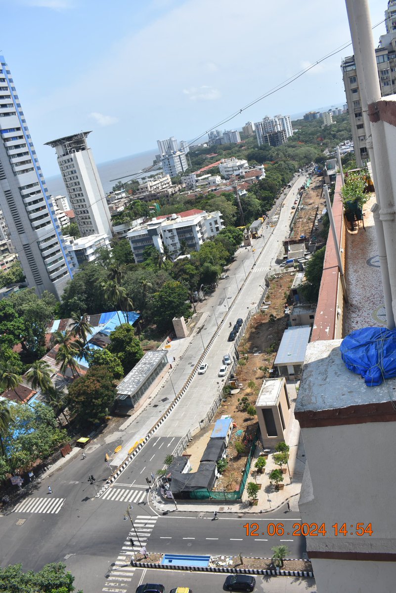 MumbaiMetro3's tweet photo. Road restoration work of north bound captain prakash pethe road at #CuffeParade is now complete &amp; has been opened for vehicular traffic. The 400m long stretch will lead to smooth flow of traffic. 

We thank #Mumbaikars for their consistent support and patience.

#Metro3Updates https://t.co/uSDbxAAqgt