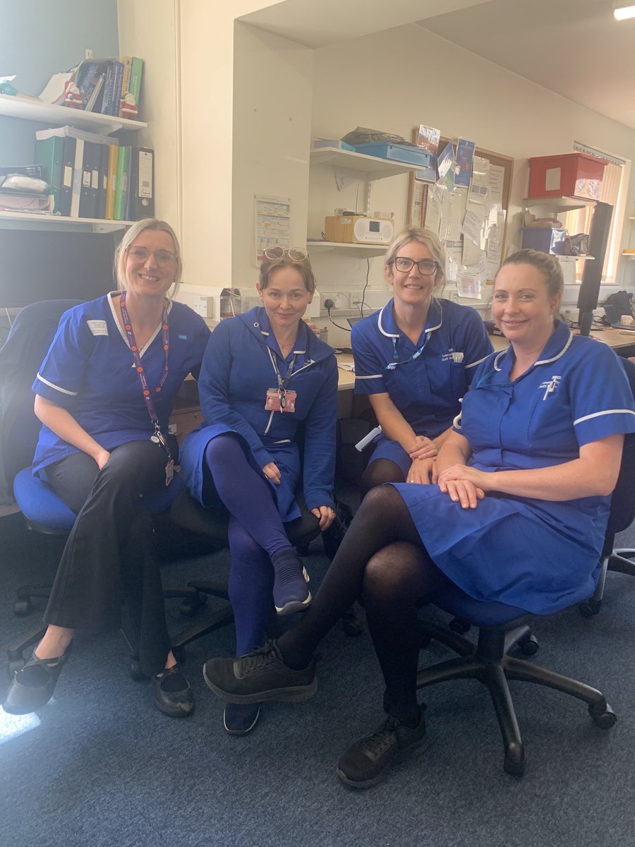 ChftTissueV's tweet photo. It’s day 3 of ⁦⁦@ChftTissueV⁩ teams road show to spread the word on the #hiddenharmcrisis for the #legs matter campaign 🦵🦶🤩🤩 what a great afternoon with the ⁦@CHFTNHS⁩ hub 2 community nursing teams. Lots of interaction and sharing of knowledge #sharingiscaring 🥰 https://t.co/agSopwaRfZ