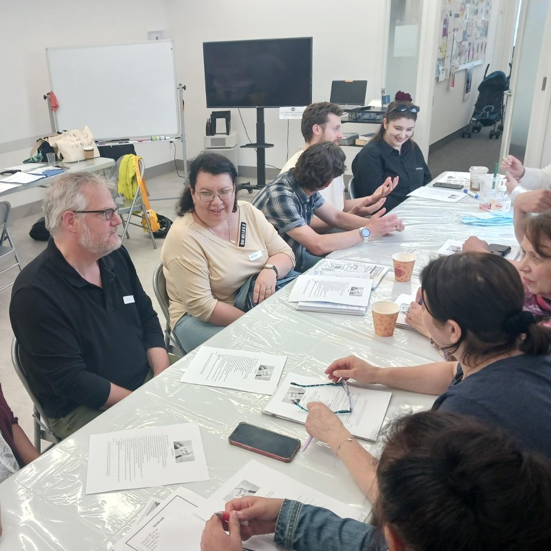 nychonline's tweet photo. Many thanks to the #volunteers from @KensingtonTours for joining our Conversation Circle at Ukrainian Canadian Social Services Toronto as part of @uwgreaterto #DaysofCaring. Participants enjoyed sharing stories & getting to know you. Thanks for your support! 🙌🏽 https://t.co/cVIJ7ENy3s