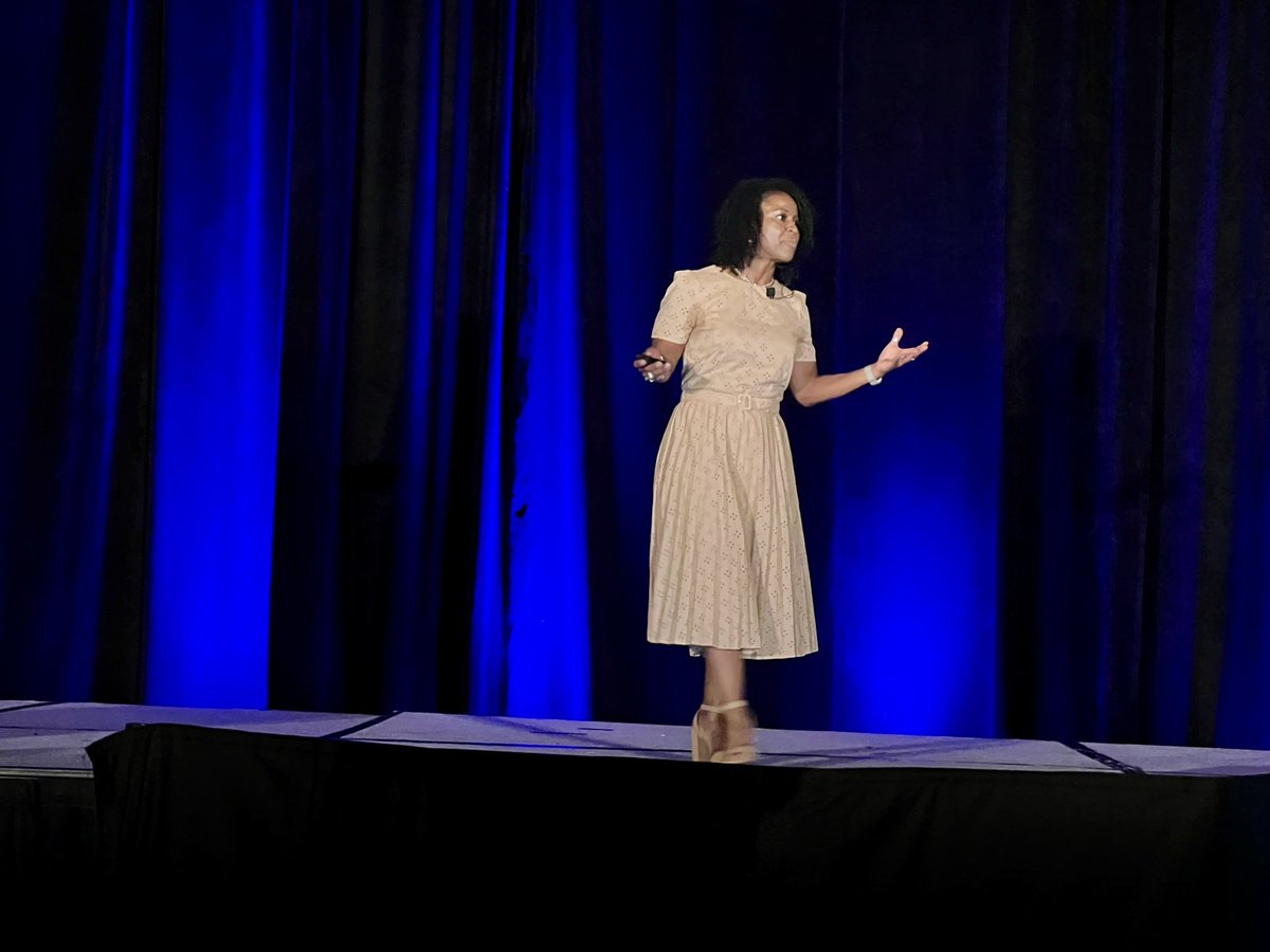 We are rich with #txedfest Talks this morning! <a href="/Buna_ISD/">Buna ISD</a> Superintendent <a href="/DrTiffanySpicer/">𝒯𝒾𝒻𝒻𝒶𝓃𝓎 𝒮𝓅𝒾𝒸𝑒𝓇, 𝒫𝒽𝒟</a> shares her story of personal transformation and the need to set boundaries to be an effective leader @ #txedfest. #txed #InspiringLeaders