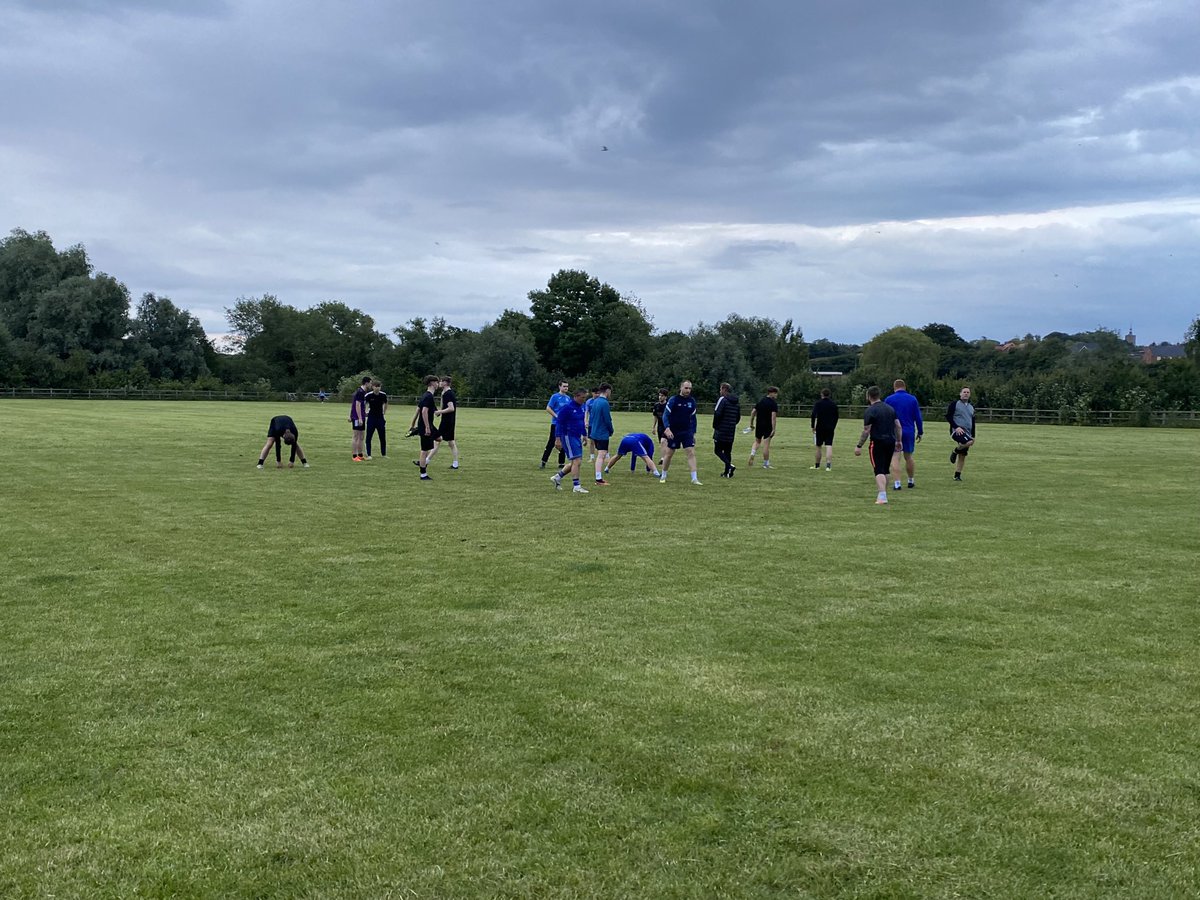 FlitchunitedFC's tweet photo. A great turn out last night, so decent talent on show playing some very tidy football. It’s a pleasure to see lads apply themselves and develop……. ⚽️
Exciting times for the club as we build another chapter as a club 💙⚽️💙
#oneclubonefamily #TogetherAsOne https://t.co/aznBmjf7Cq