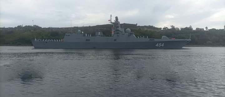 Aleon871's tweet photo. La fragata "Almirante Gorshkov", entrando a la Bahía de la Habana, #Cuba
💯❤️🇨🇺
@Viltre2 @UtriaVeliz17940 @Alberto2012377 @Chelsea76227131 @mara35464 https://t.co/CnYfni8onf