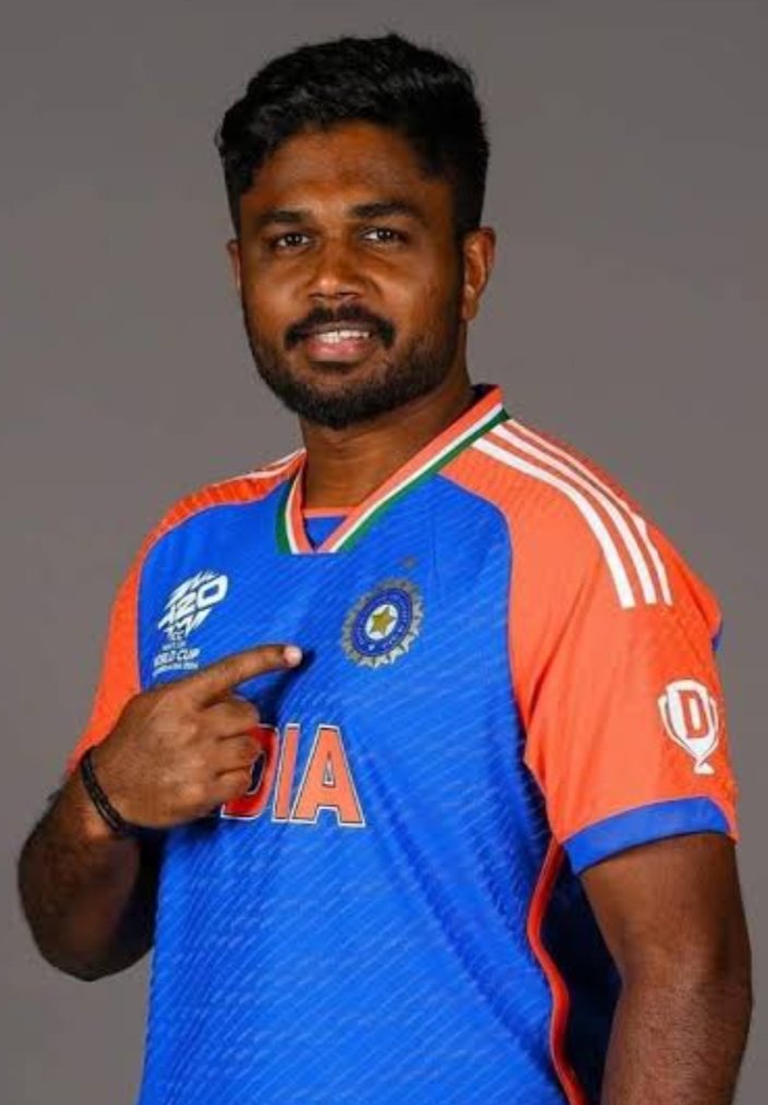 miljojohnson's tweet photo. Sanju Samson was sidelined just after a failure in Warm Up Match where as Dubey did nothing in all 3 matches &amp; still trusted, same with sky. It seems as if Rohit &amp; Dravid never wanted him in first place. Now don't tell it's not biasness towards Sanju. Wait for Karma !!
#indvsusa https://t.co/3N32xbE28n