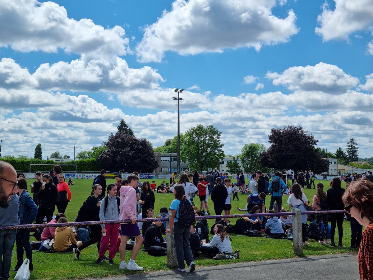 Collège Louis Merle tweet media