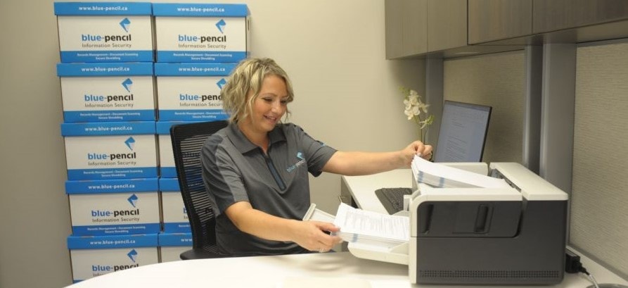 BluePencil_Info's tweet image. Are budget constraints holding your company back from digitizing its records? Learn about cost-effective solutions like #ScanOnDemand services in our guide. 

zurl.co/3zpL