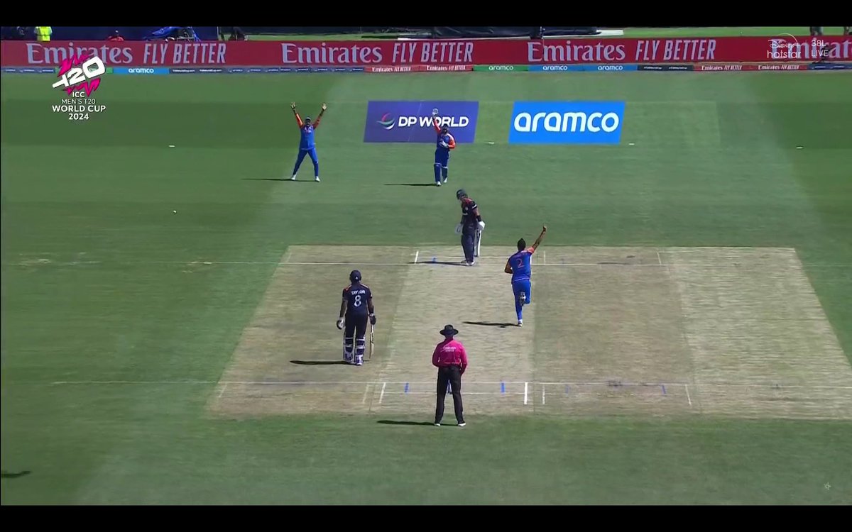 PremanandClips's tweet image. The cerebral appeal by Arshdeep Singh..!!!! 

He strikes in the first ball. 🔥 #Cricket #ArshdeepSingh #BowlingMasterclass