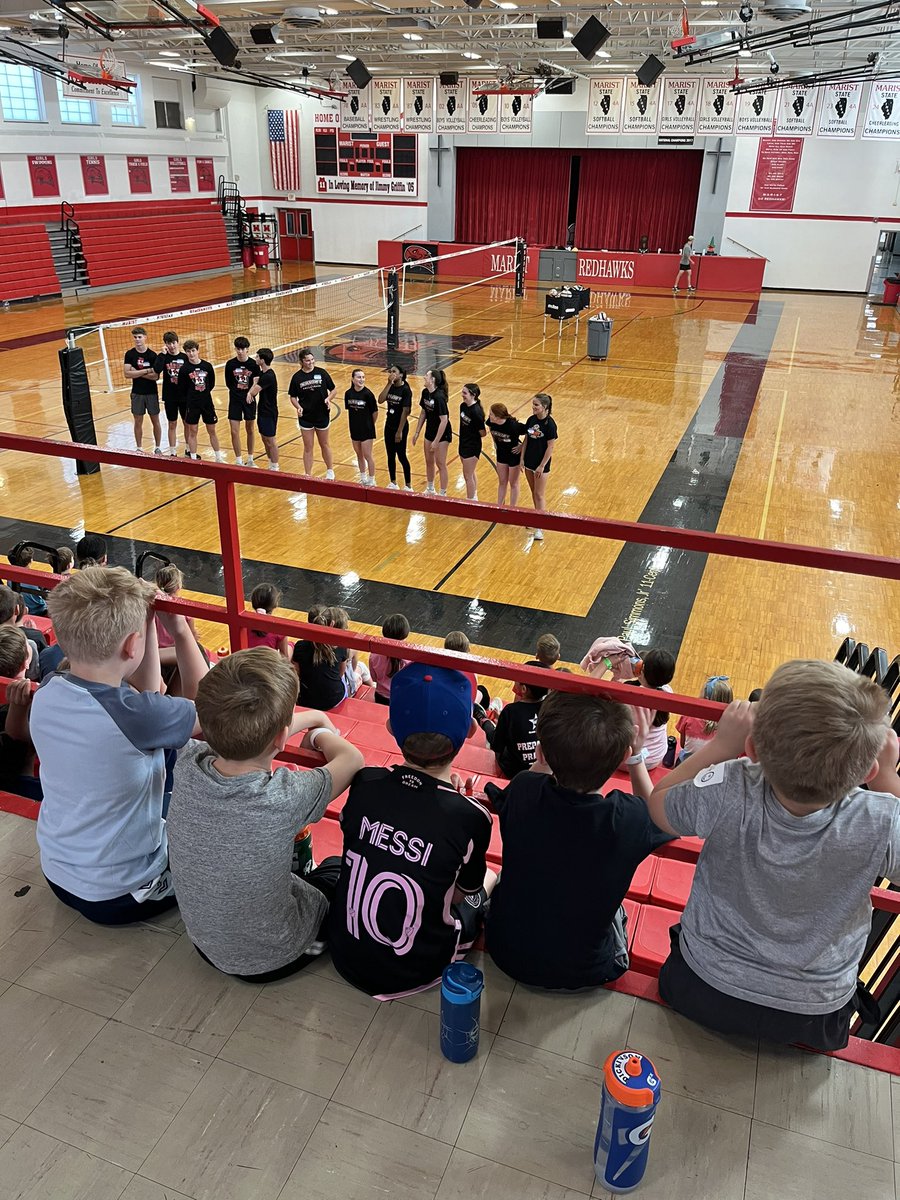 RedHawkVB's tweet photo. Day 3! #ProgramCamps☝️☝️ https://t.co/sij22NVM7Q
