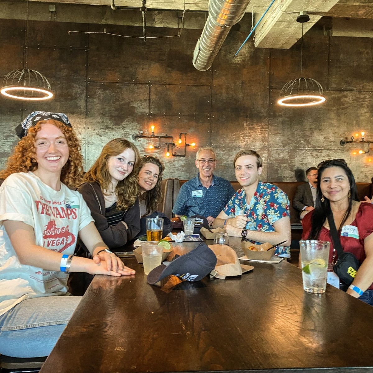 websteru's tweet photo. Reconnecting with Webster #alumni at the All Alumni Happy Hour is always a wonderful occasion. Thank you to everyone who joined us.
#HappyHour #WebsterUniversity https://t.co/Pw56x834Ch