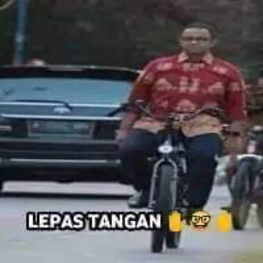 N4N60R14N's tweet photo. Yall the day pak anies declare maju gubernur bareng kaesang... hilang semua kredibilitas beliau https://t.co/m2pd2y2K8x