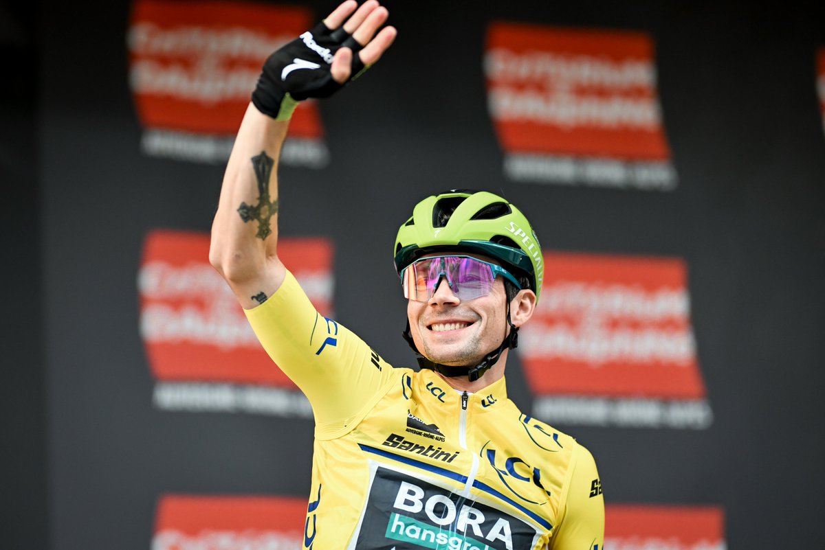 💛 RT &amp; follow pour tenter de gagner un @MaillotJauneLCL dédicacé par Primoz Roglic avec <a href="/SANTINI_SMS/">Santini Cycling</a>.

💛 RT &amp; follow for the chance to win a <a href="/rogla/">Primož Roglič</a> signed Yellow Jersey with <a href="/SANTINI_SMS/">Santini Cycling</a>.

#Dauphiné